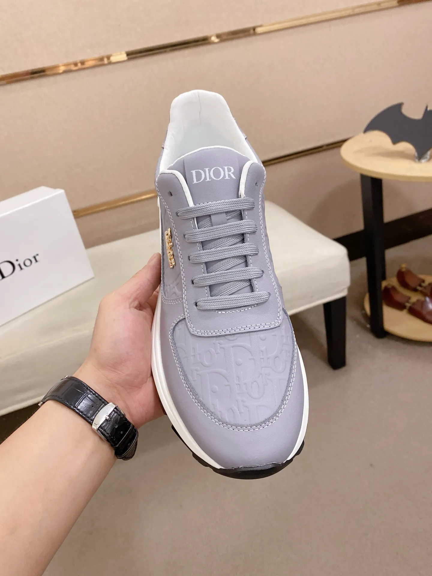 Men's shoes💰: 462💰 [Dior·Dior] New casual sports style men's shoes, new spring and summer design, perfect workmanship, lace-up style to create wardrobe quality, upper: imported first-layer cowhide, sheepskin lining is soft and comfortable, ultra-light TPU wear-resistant outsole, simple, versatile fashion men's shoes, excellent color code number 38--44. Can be customized 45 non-returnable